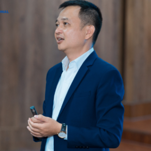 ThS. Trần Ngọc Thuận Giám đốc kinh doanh toàn quốc Lotte Việt Nam