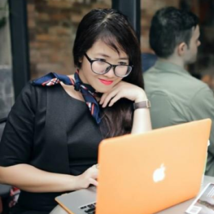 Lê Thị Đoan Trinh Giám đốc nhân sự Giao hàng nhanh